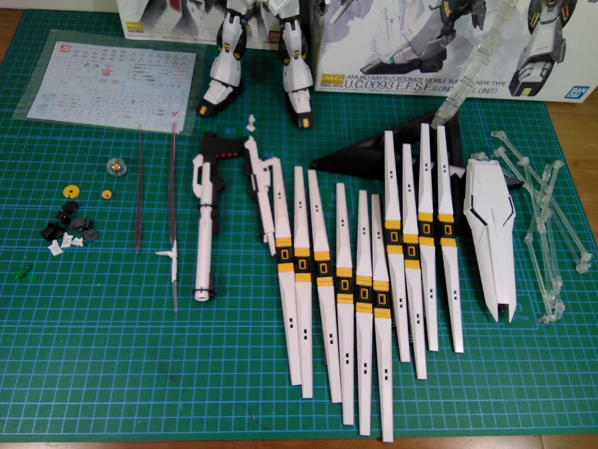 MG νガンダム ver ka完成品 ＆ダブルフィンファンネル拡張