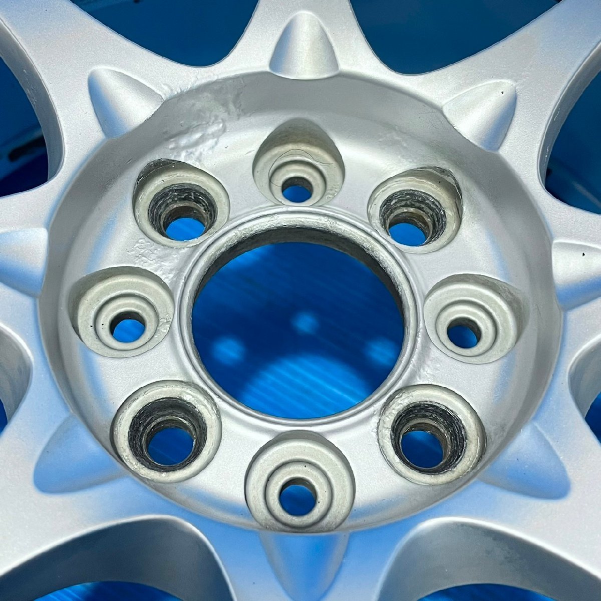 CE28 16インチ 100 4 7J+42 色違い フィット等に