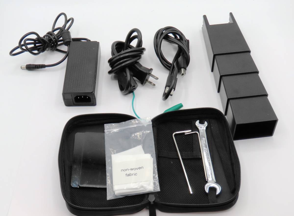 ポータブルレーザー加工機 ATOMSTACK P7 M40 中古完動品＋R3 Rotary 