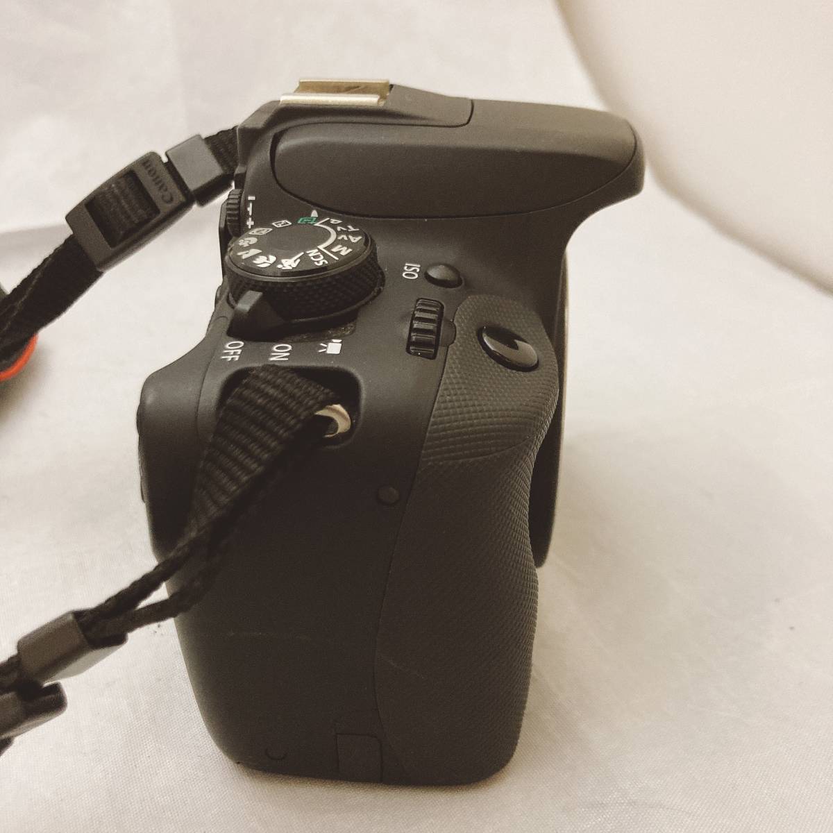 Canon キャノン EOS Kiss X7 デジタル一眼カメラ ボディ バッテリー