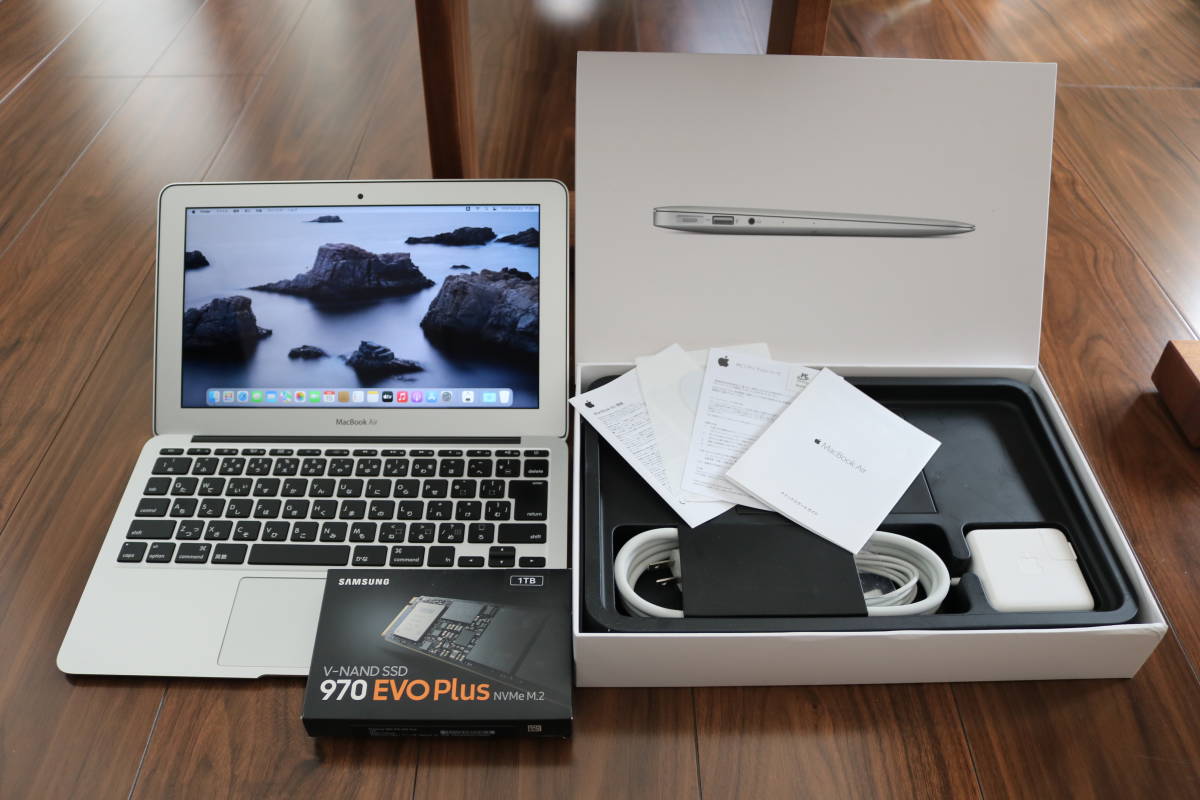 Apple MacBook Air (11-inch, Widescreen, Early 2015) Silver [程度