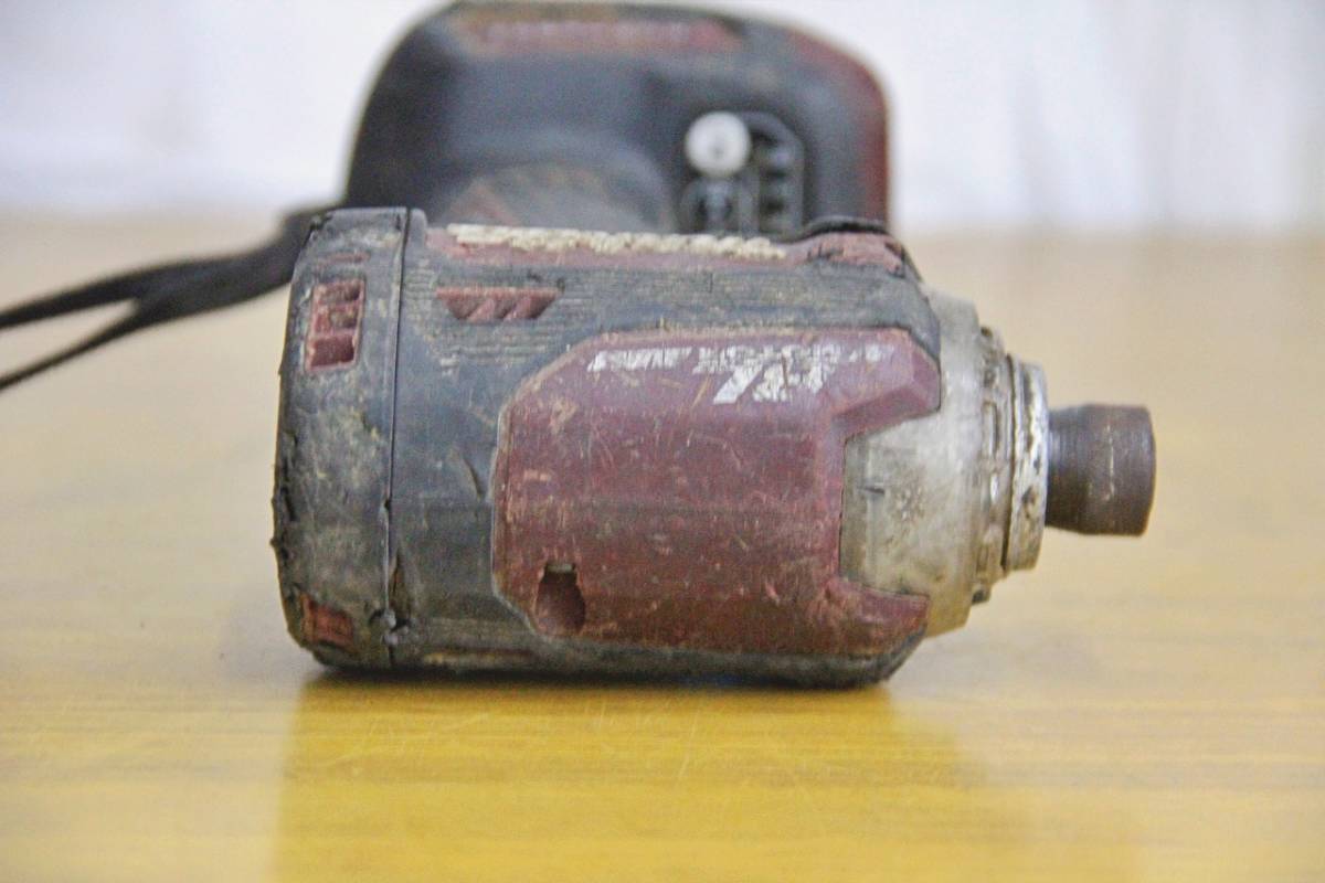 ※ジャンク品 完全不動品 makita マキタ 充電式インパクトドライバ TD171D 18V 本体のみ 101709 管-221015 BRAR makita TD171D 完全不動品 管250517 BRAR 充電式ペンインパクトドライバ