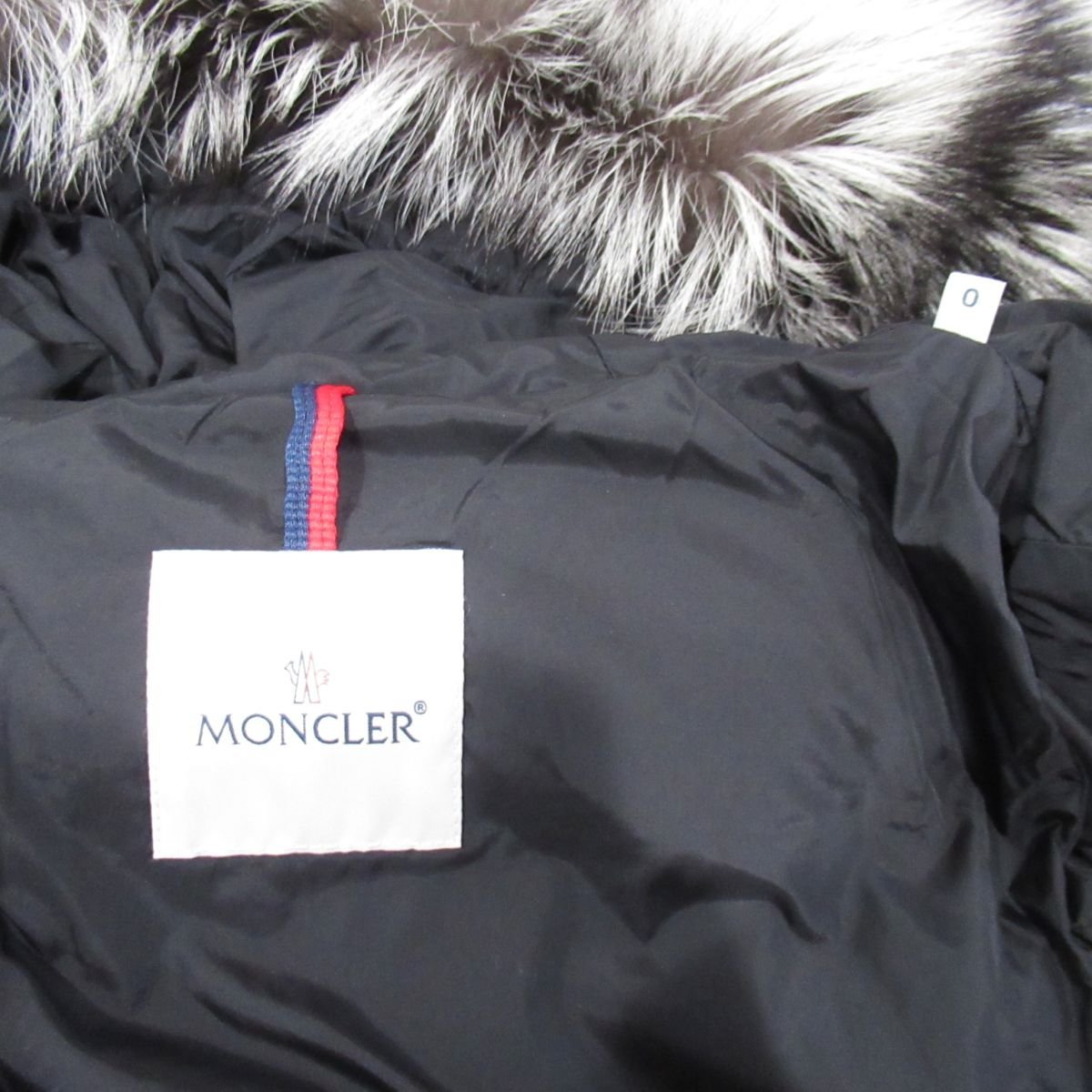 クリーニング済み 美品 2019年モデル MONCLER モンクレール APHROTI 