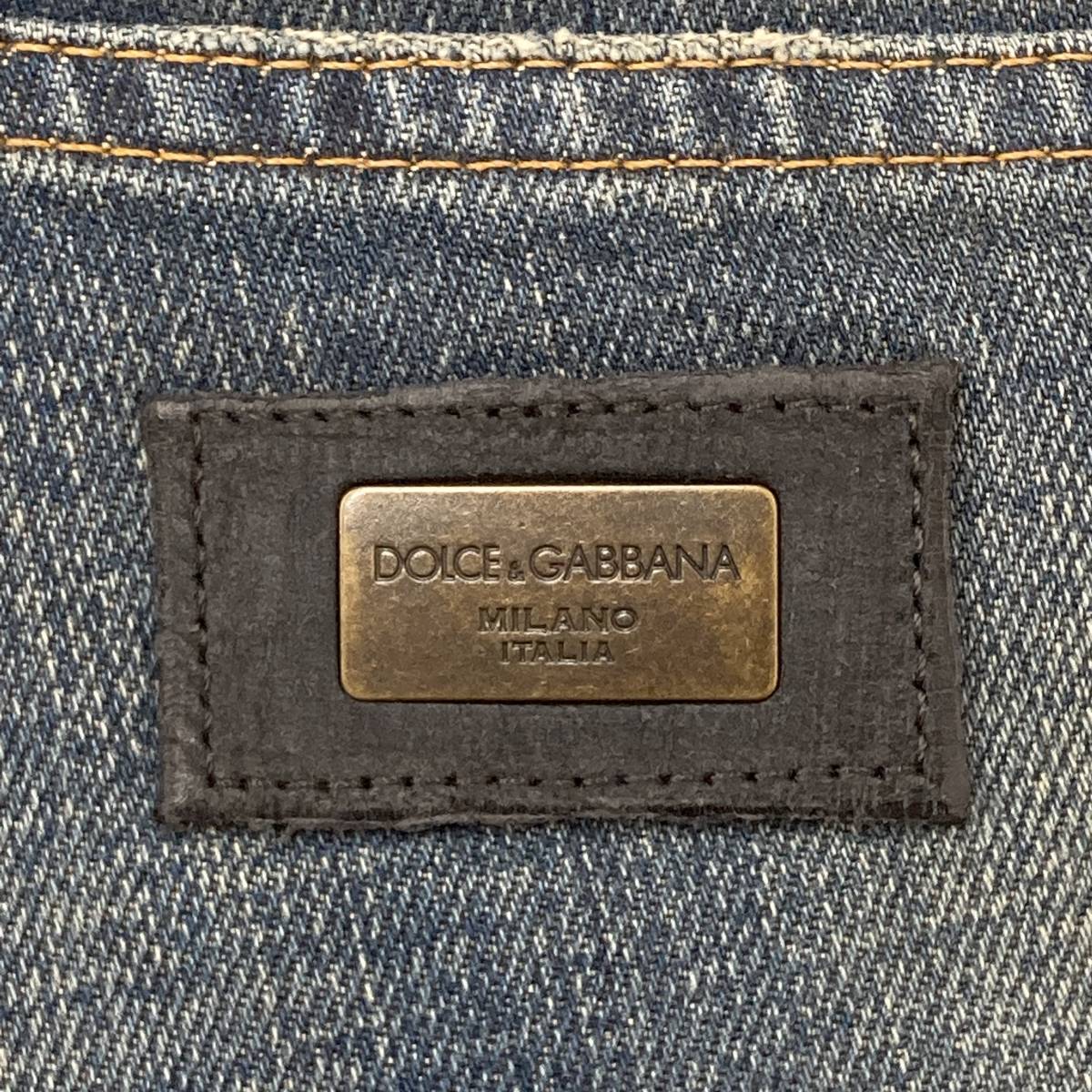 DOLCE&GABBANA ロゴ プレート デニムパンツ ダメージ加工 イタリア製 
