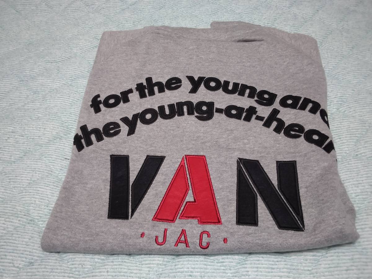 【SALE，お得】 VAN JAC 長袖バックアーチロゴ刺繍トレーナー グレー LL J.PRESS kent(XLサイズ以上)｜売買されたオークション情報、yahooの商品情報をアーカイブ公開 - オークファン XLサイズ以上