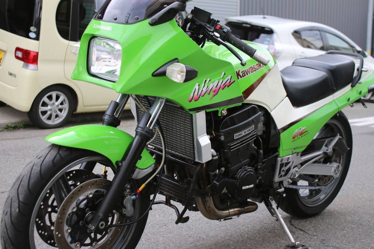 GPZ900R/NINJA/ニンジャ/逆輸入フルパワーA10モデル/人気のライム