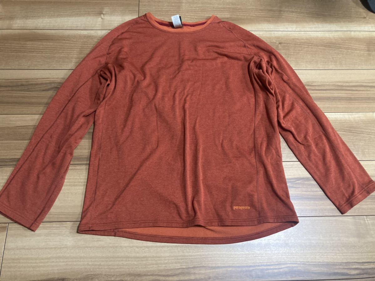 patagonia パタゴニア　ヴィンテージキャプリーン　キャプリーン　長袖Tシャツ ロンt 黒タグ　ＸＬサイズ オレンジ　厚手　秋冬用