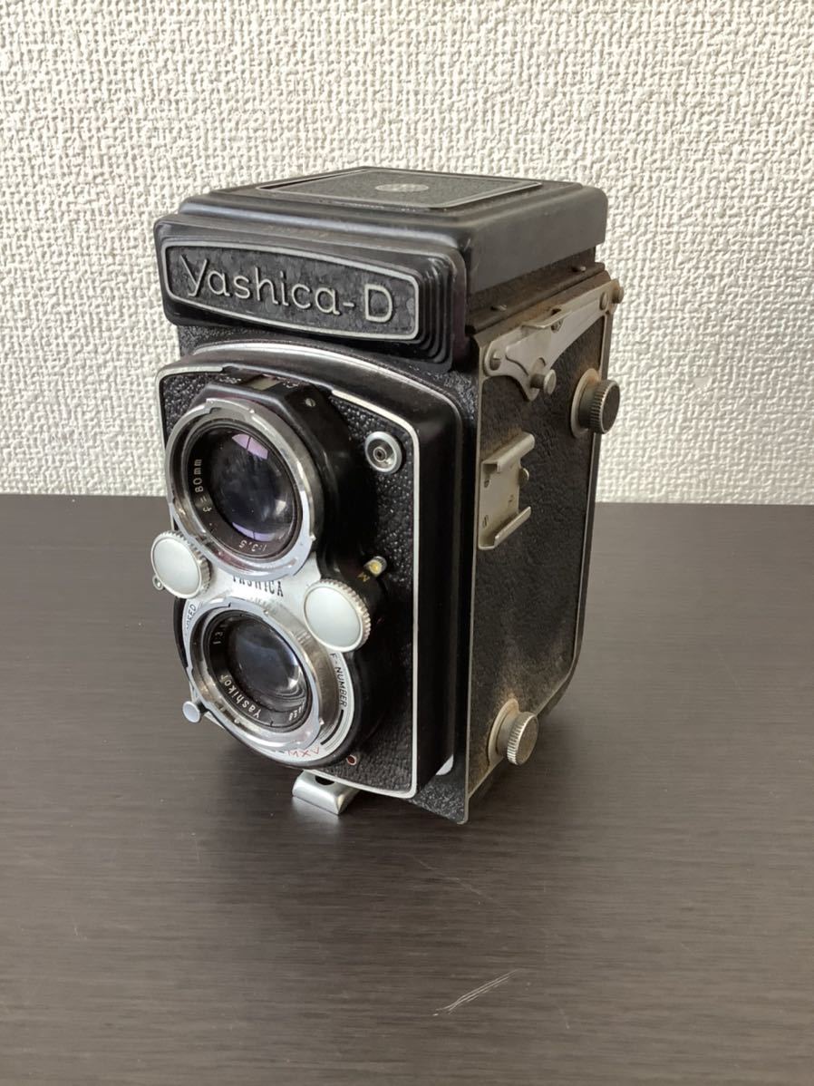 YASHICA-D 二眼レフカメラ ヤシカ / Yashikor 1:3.5 f=80mm レンズ