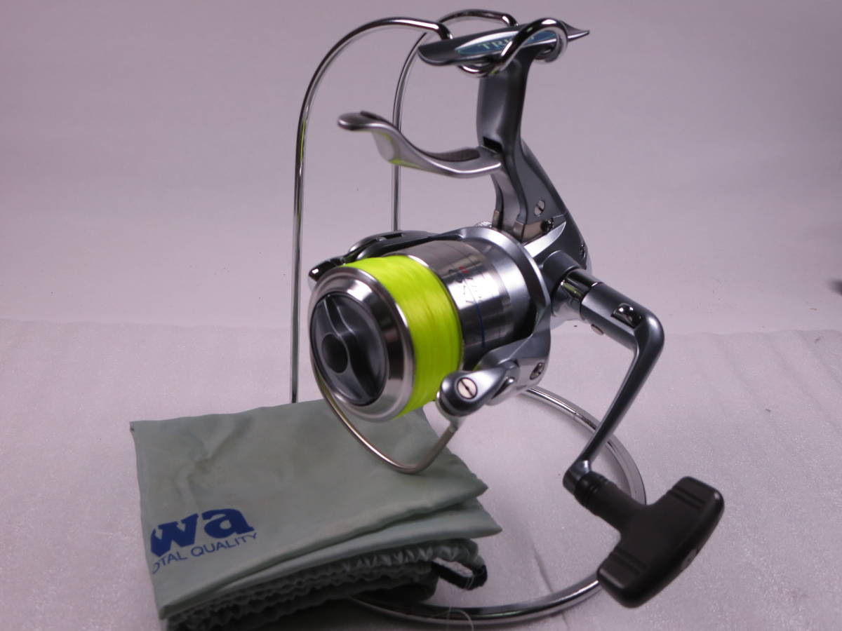 黏【リール袋おまけ】 ダイワ トライソ 2500LBD ドラグ付 DAIWA TRISO