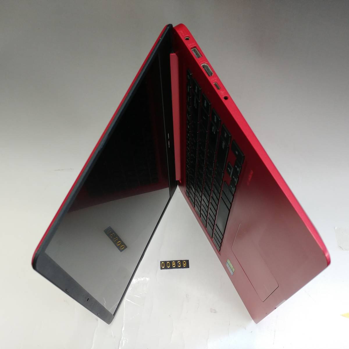 839 ASUS X510UQ 15.6インチ Core i5 7200U 2.5Ghz 第7世代 メモリ4GB HDD
