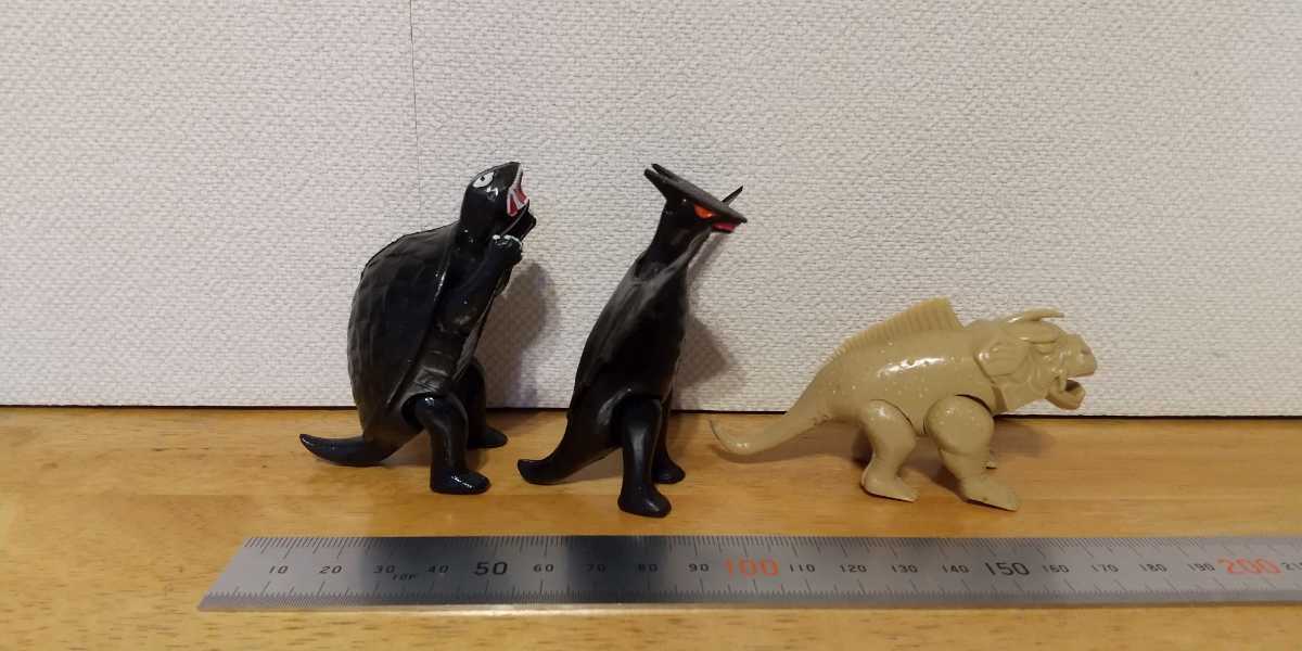 日東科学 ガメラ ギャオス ジャイガー / プラモデル 組み立て済 完成品
