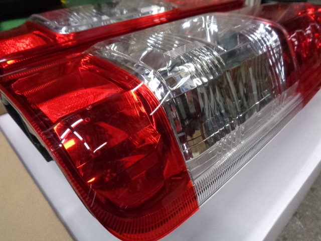 お値下げ‼️200系ハイエーステールランプ純正新車外し6型 【公式通販】