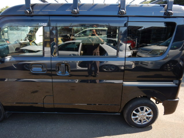 H30年 エブリ エブリィ DA17V 左リアドア リア スライドドア ドア R左 助手席側 ZJ3 ブラックパール 参考品番 68701-64P01 904802/現車