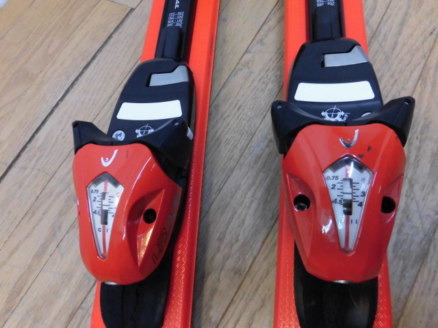 ♪HEAD スキー板 SUPER SHAPE 137cm + LOOK ビンディング♪中古 HEAD
