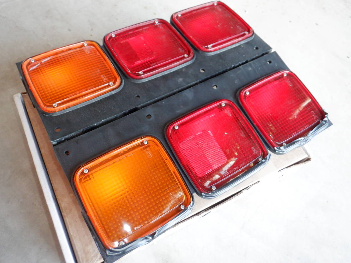 日野 LED テールランプ 24Vトラック用テールランプ3連 新車外し テール KOITO | 3連 プロフィア レンジャー 小糸 大型 テールライト FUSO トラック用テール