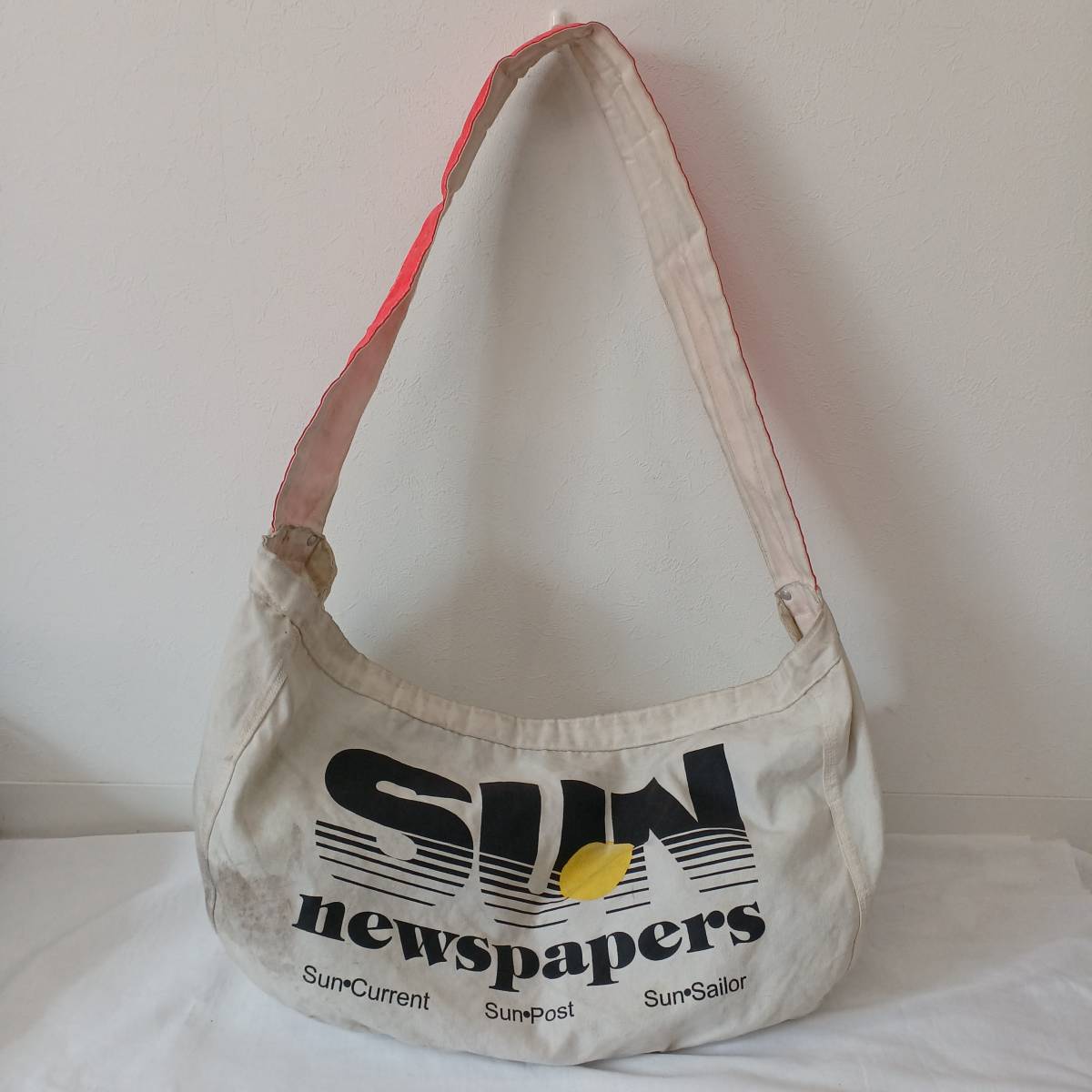 ビンテージ　ニュースペーパーバッグ　SUN　ショルダー　鞄　新聞　コットン　221109