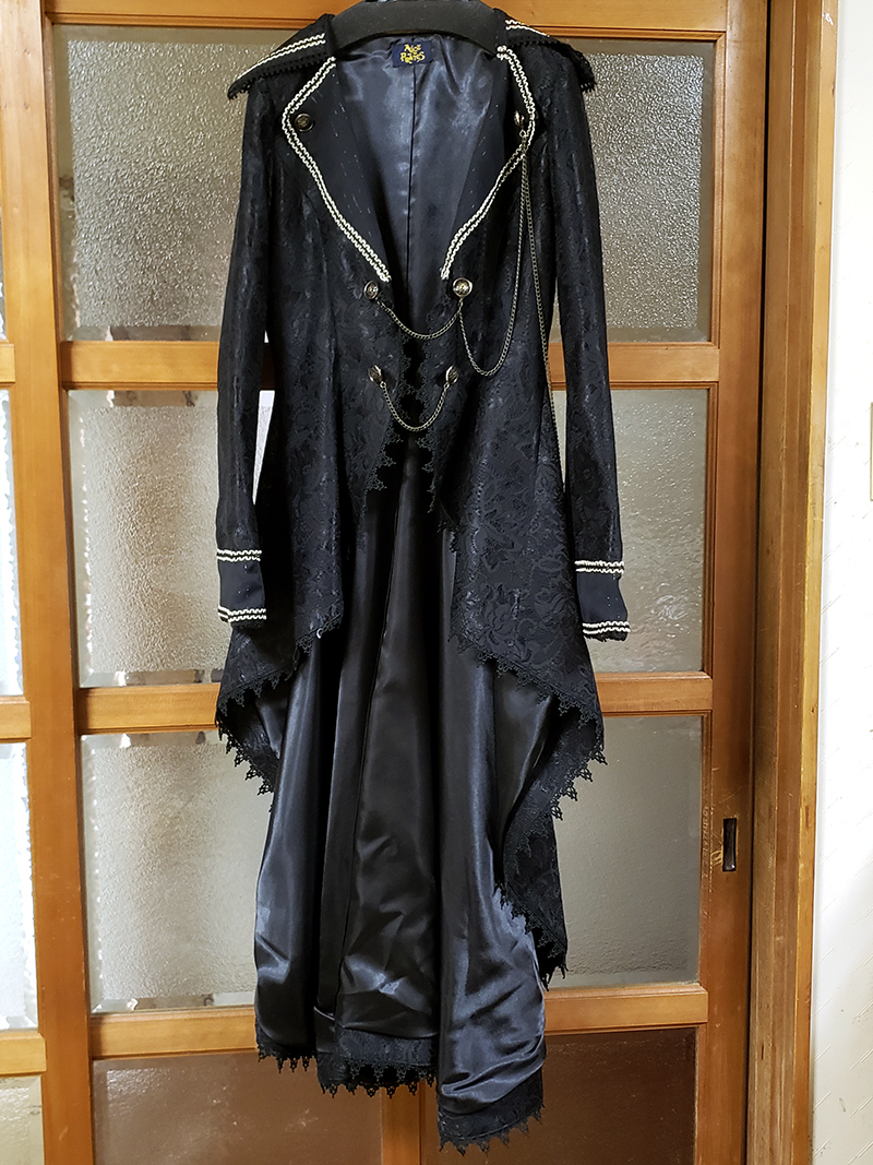 【ALICE and the PIRATES】刺繍入りロングジャケット《黒×金》