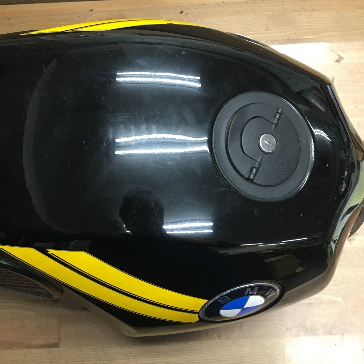 BMW | R100RS 2026年最新Yahoo!オークション R100GS ガソリンタンク 燃料タンク '89□ 201110BMW -bmw フューエル r100gs Tank タンクの中古品・新品 バージンBMW パリダカ」(タンク)(パーツ)の落札相場