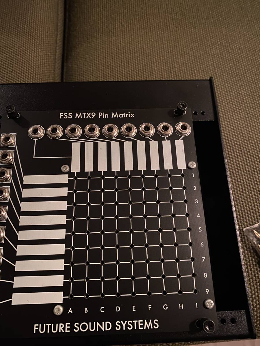 ほぼ未使用　MTX9A Pin Matrix (Active) マトリクスミキサー　モジュラーシンセ　ピン20本付き　ユーロラック