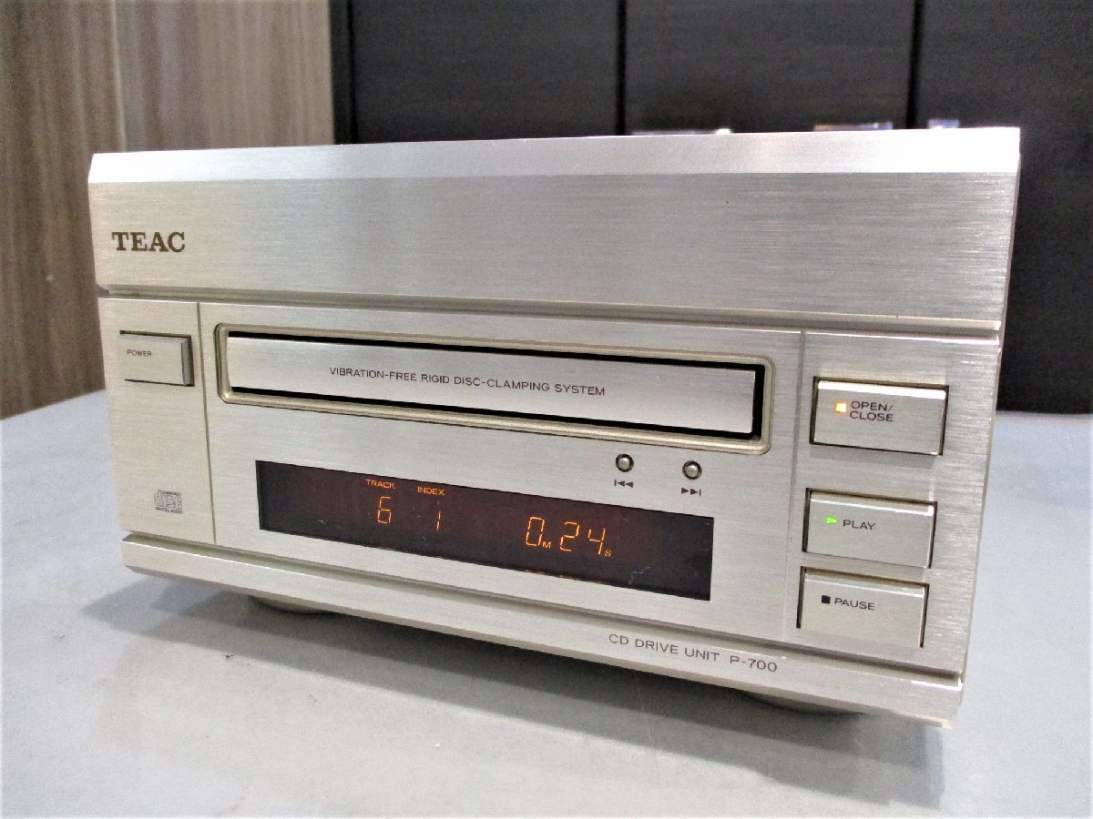 TEAC CD DRIVE UNIT P-700 ティアック CDトランスポート 音響