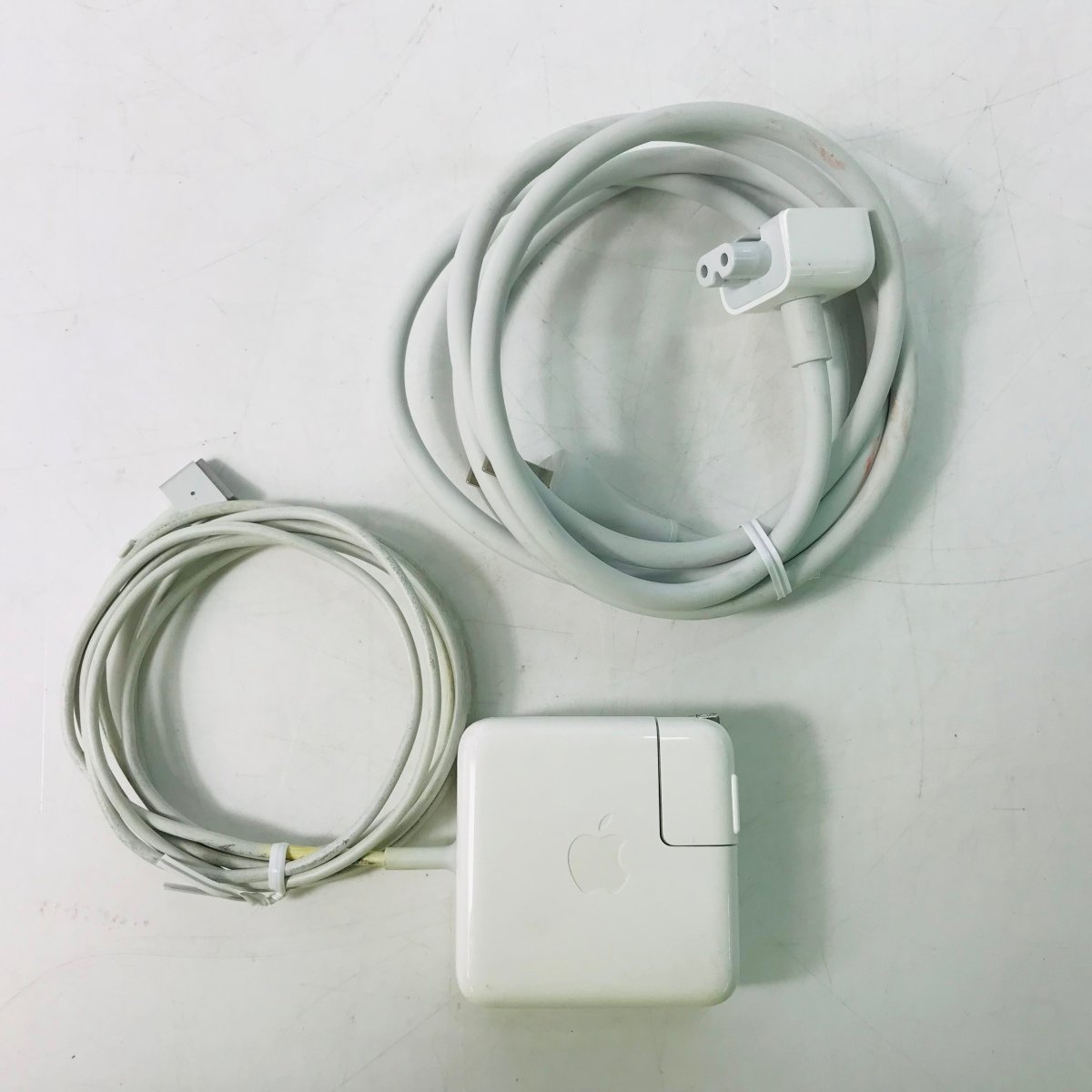 ジャンク MacBook Air 11インチ (Mid 2013) Core i5 1.3GHz/4GB/SSD