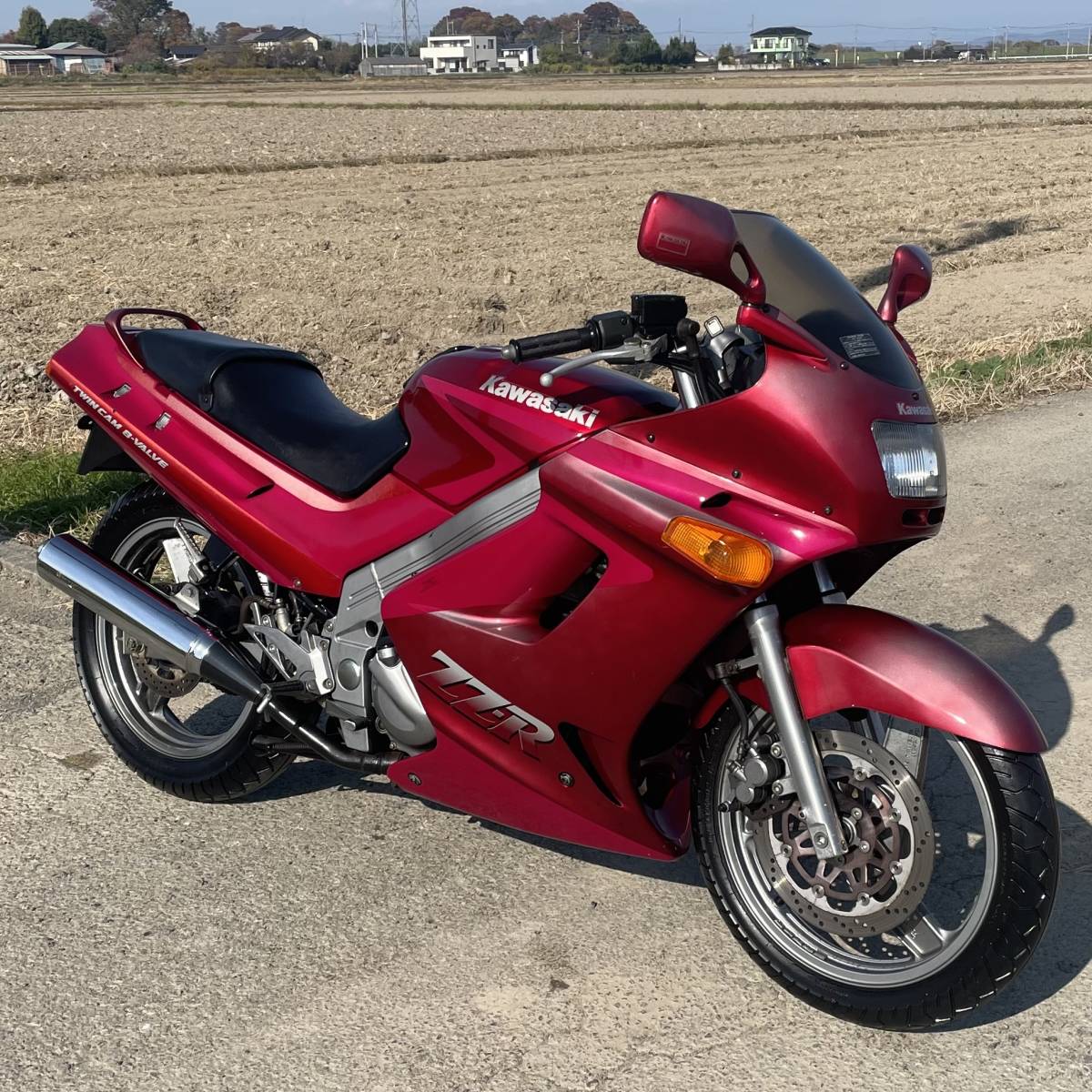 カワサキ ZZR250 （部品取車・ﾌﾚｰﾑ等・カワサキZZR250・5万円・Mirage 