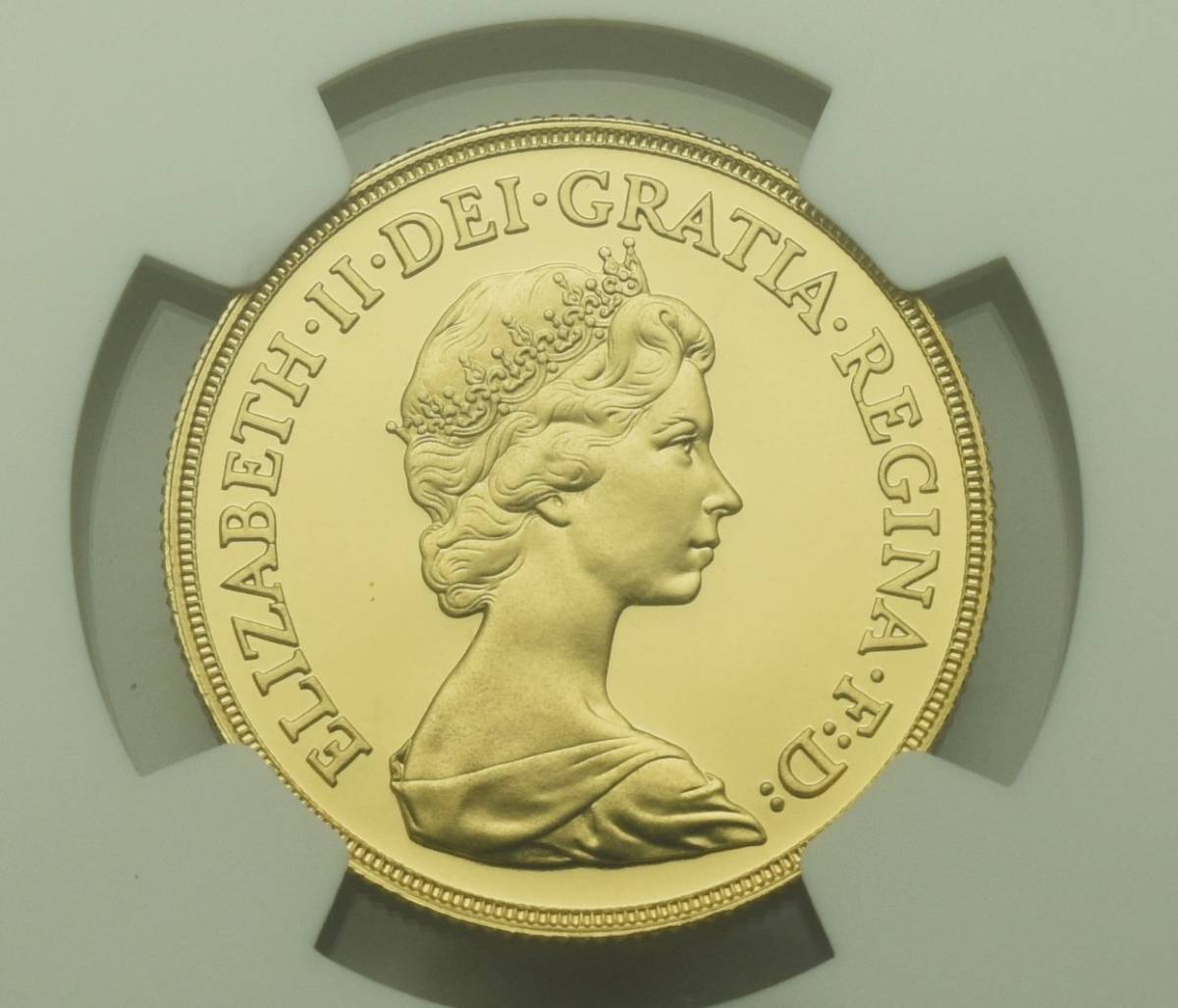 完璧鑑定】イギリス エリザベス2世2ポンド金貨1983年ヤングエリザベス 