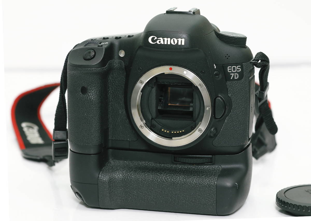 Canon デジタル一眼レフカメラ EOS 7D バッテリーグリップ付属 カメラ！ キヤノン EOS 7D ボデー ＆ バッテリーグリップ BG-E7付