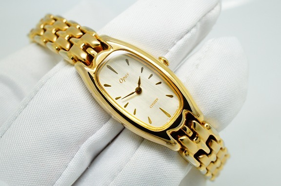 確認 K163○作動良好 可愛い CITIZEN シチズン Opus オーバル型 金文字盤