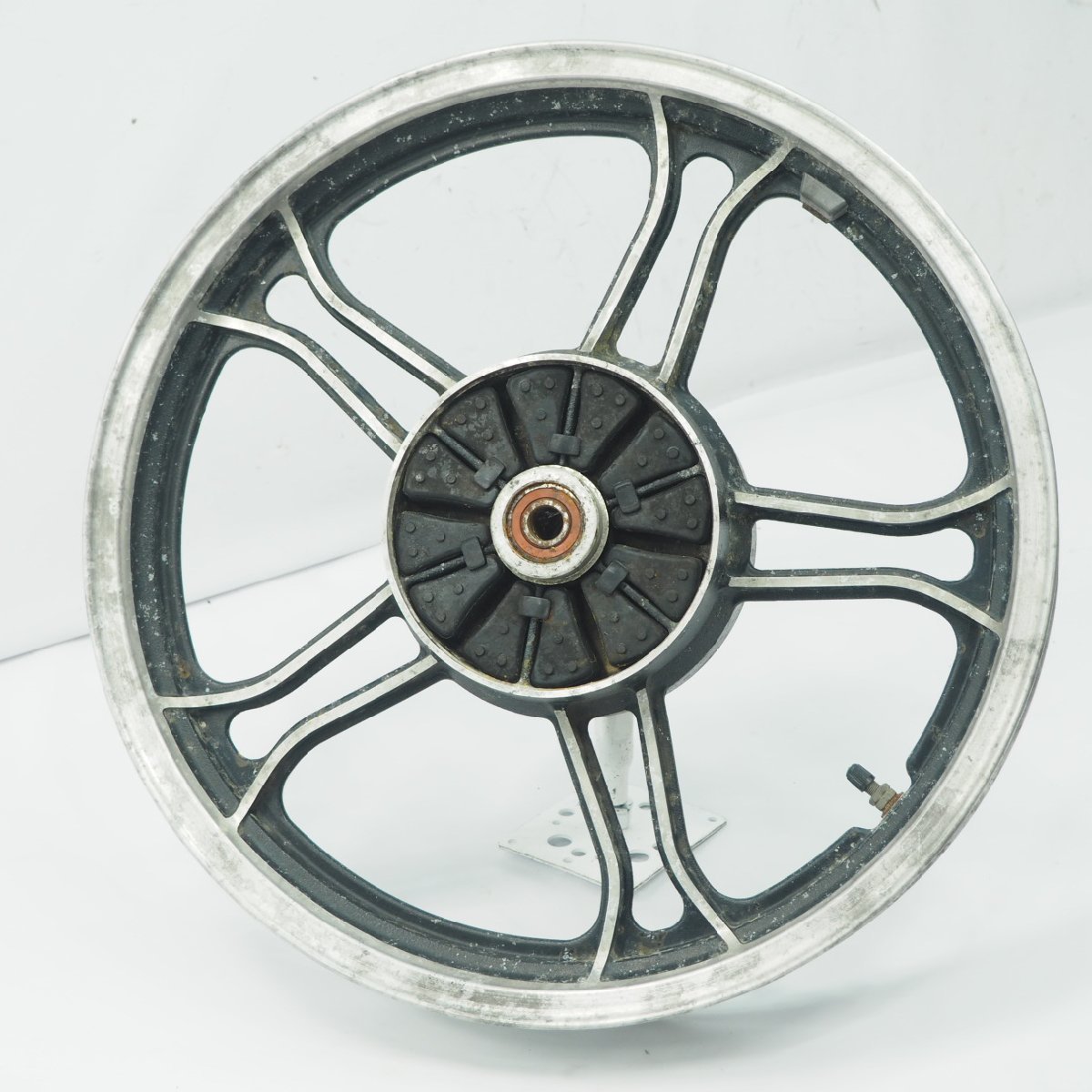 xj400 リアホイール　純正 XJ400 純正 リアホイール 18×2.15 R-13 リヤホイール リアホイール