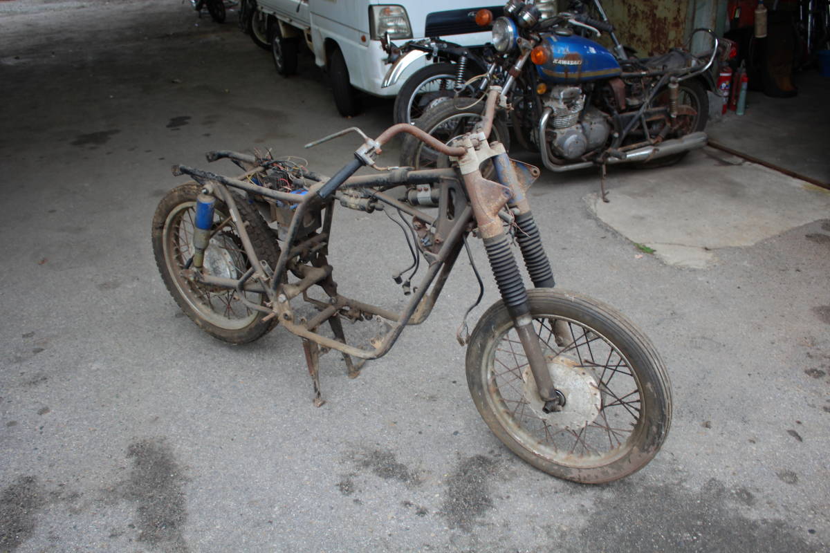 送料はご自分でお調べください。 KAWASAKI カワサキ サムライ A1 書類  