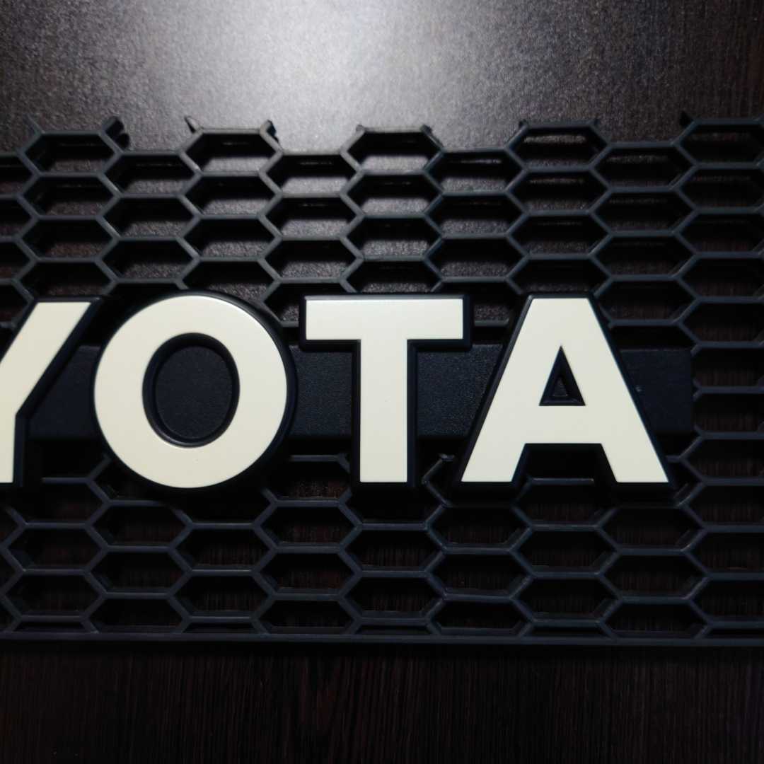 美品 トヨタエンブレム TOYOTA プロボックス サクシード 