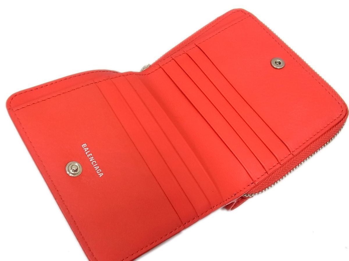 エブリデイ バレンシアガ BALENCIAGA コンパクト財布 レザー 二つ折り財布 美品バレンシアガ ゴールド メタリック 小銭入れ コンパクトウォレット ✨極美品✨BALENCIAGA カメラバッグ キャッシュ ミニウォレット ブラック