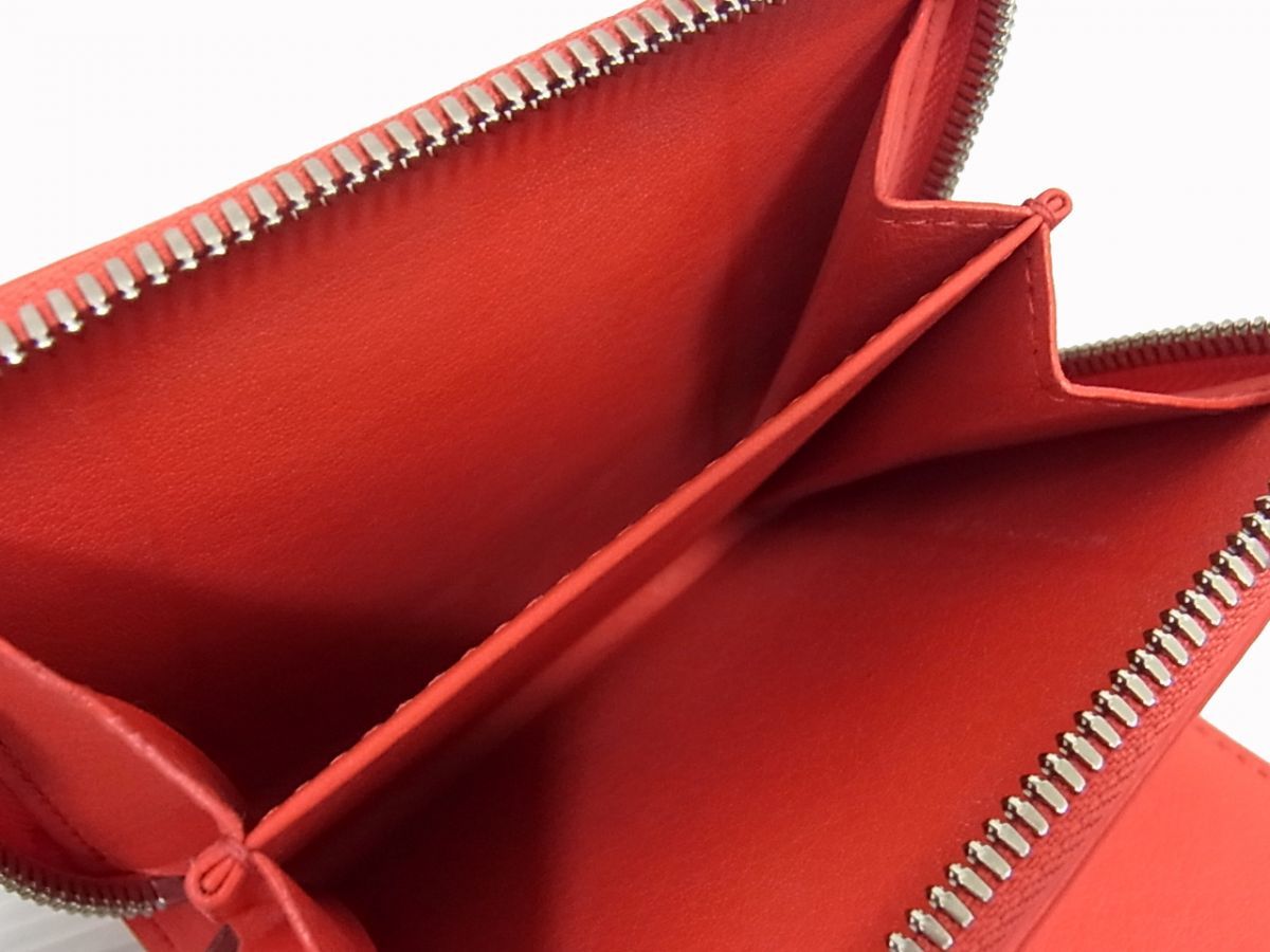 エブリデイ バレンシアガ BALENCIAGA コンパクト財布 レザー 二つ折り財布 美品バレンシアガ ゴールド メタリック 小銭入れ コンパクトウォレット ✨極美品✨BALENCIAGA カメラバッグ キャッシュ ミニウォレット ブラック