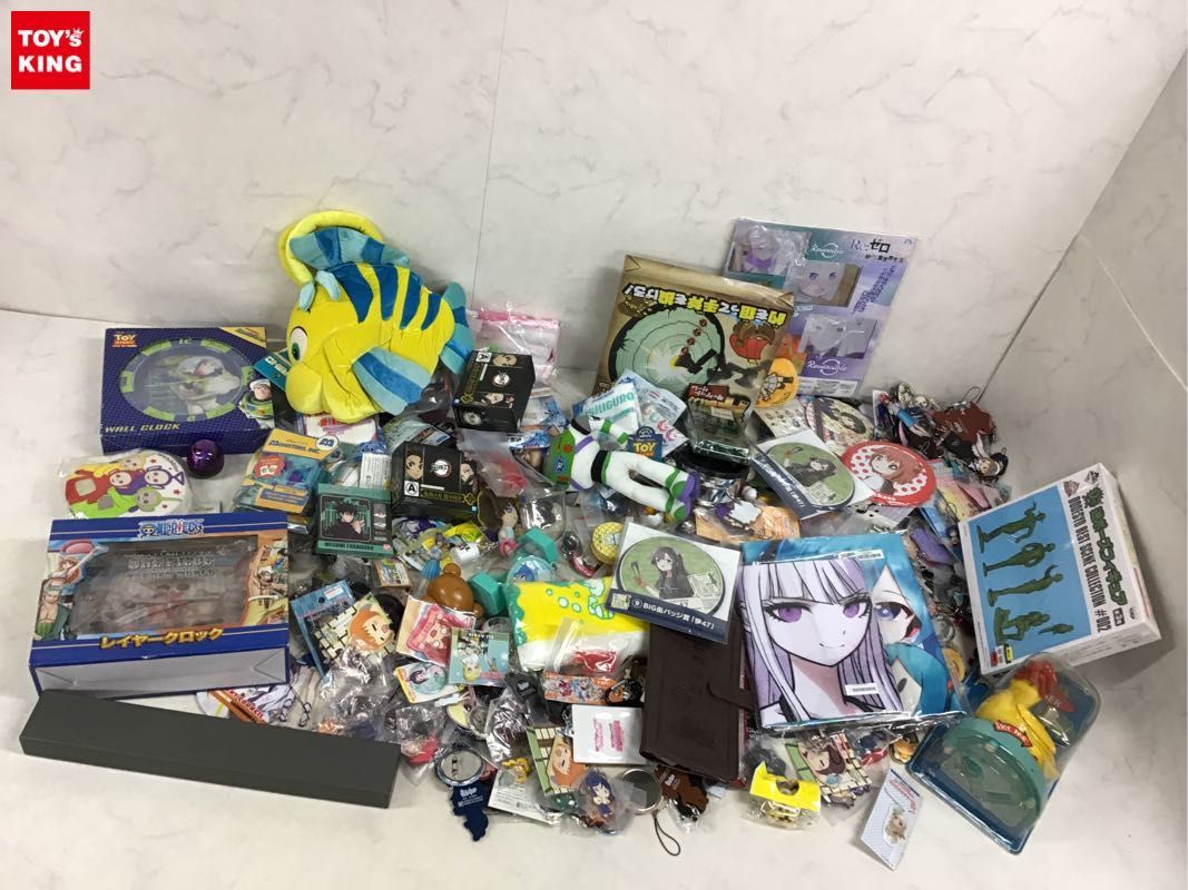 1円〜 同梱不可 ジャンク ONE PIECE、呪術廻戦、鬼滅の刃、ラブライブ!、艦これ 他 レイヤークロック、缶バッジ等