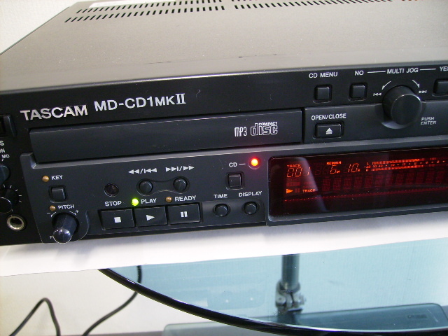 TASCAM 業務用CDプレ－ヤ-/MＤレコ－ダ- 　MD-CD1MKⅡ TASCAM MD-CD1MKⅡ タスカム CDプレーヤー&frasl;MDレコーダー MD-CD1MKIII 業務用CD&frasl;MDコンビネーションデッキ