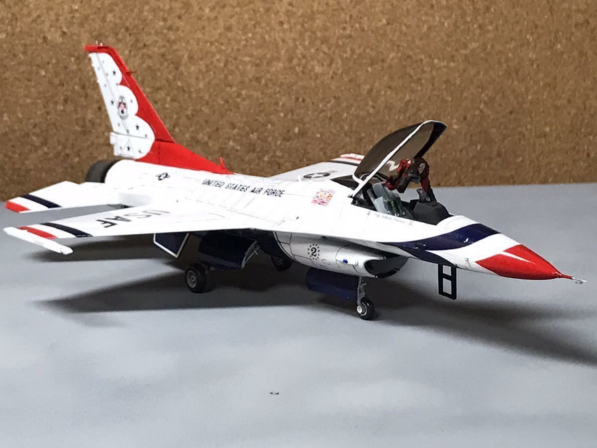 ☆1/72 F-16 サンダーバーズ F-16 ファイティングファルコン ハセガワ