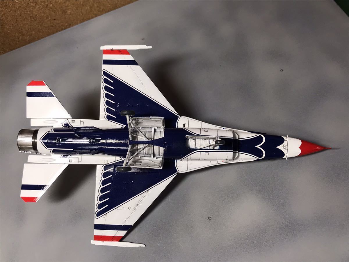 ☆1/72 F-16 サンダーバーズ F-16 ファイティングファルコン ハセガワ