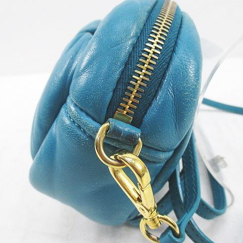 プラダ PRADA ポシェット ショルダーバッグ クロスボディ 斜めがけ ゴールド金具 ターコイズブルー レザー イタリア製 レディース