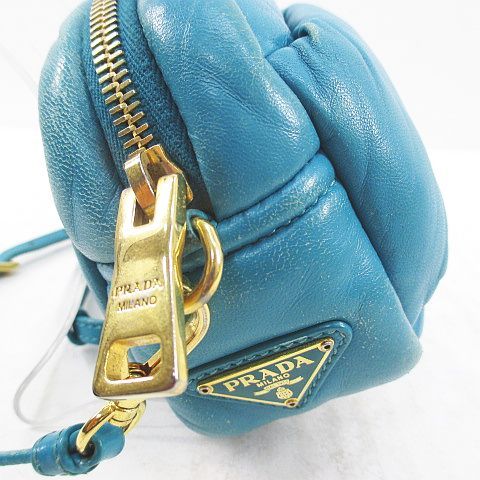 プラダ PRADA ポシェット ショルダーバッグ クロスボディ 斜めがけ ゴールド金具 ターコイズブルー レザー イタリア製 レディース