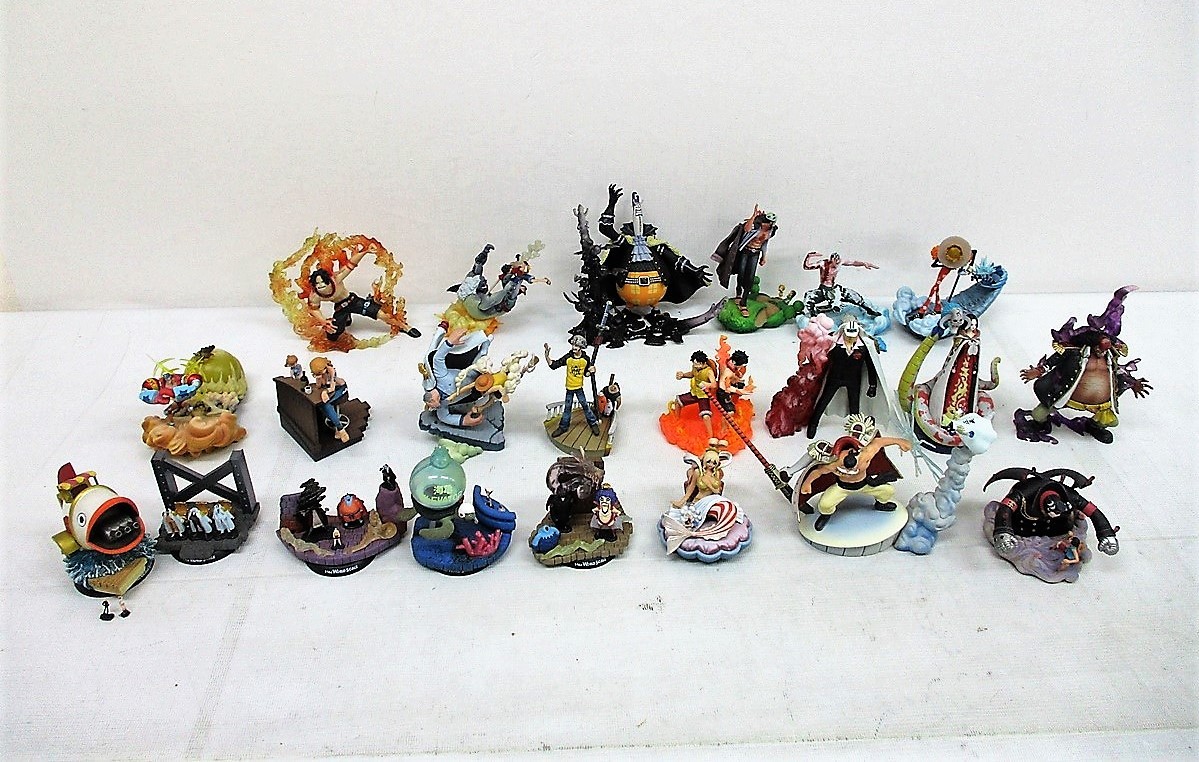 1914B ワンピース ミニフィギュア ジオラマ フィギュア 大量★ ログボックス ワールドスケールなど 白ひげ ハンコック エース・ルフィ 他