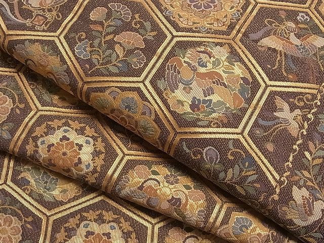 【爆買い，セール】 着物屋こころ 六通柄袋帯 綴れ 正倉院花鳥文 金通し地 正絹 逸品 B-od99(仕立て上がり)｜売買されたオークション情報、yahooの商品情報をアーカイブ公開 - オークファン 仕立て上がり