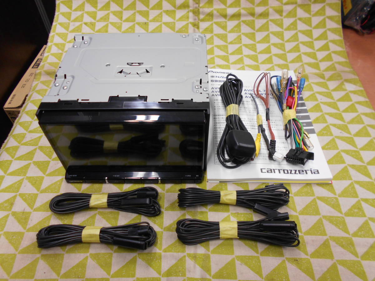 へ-177 ☆カロッツェリア AVIC-RZ710☆2019年地図 取説付 メモリーナビ  