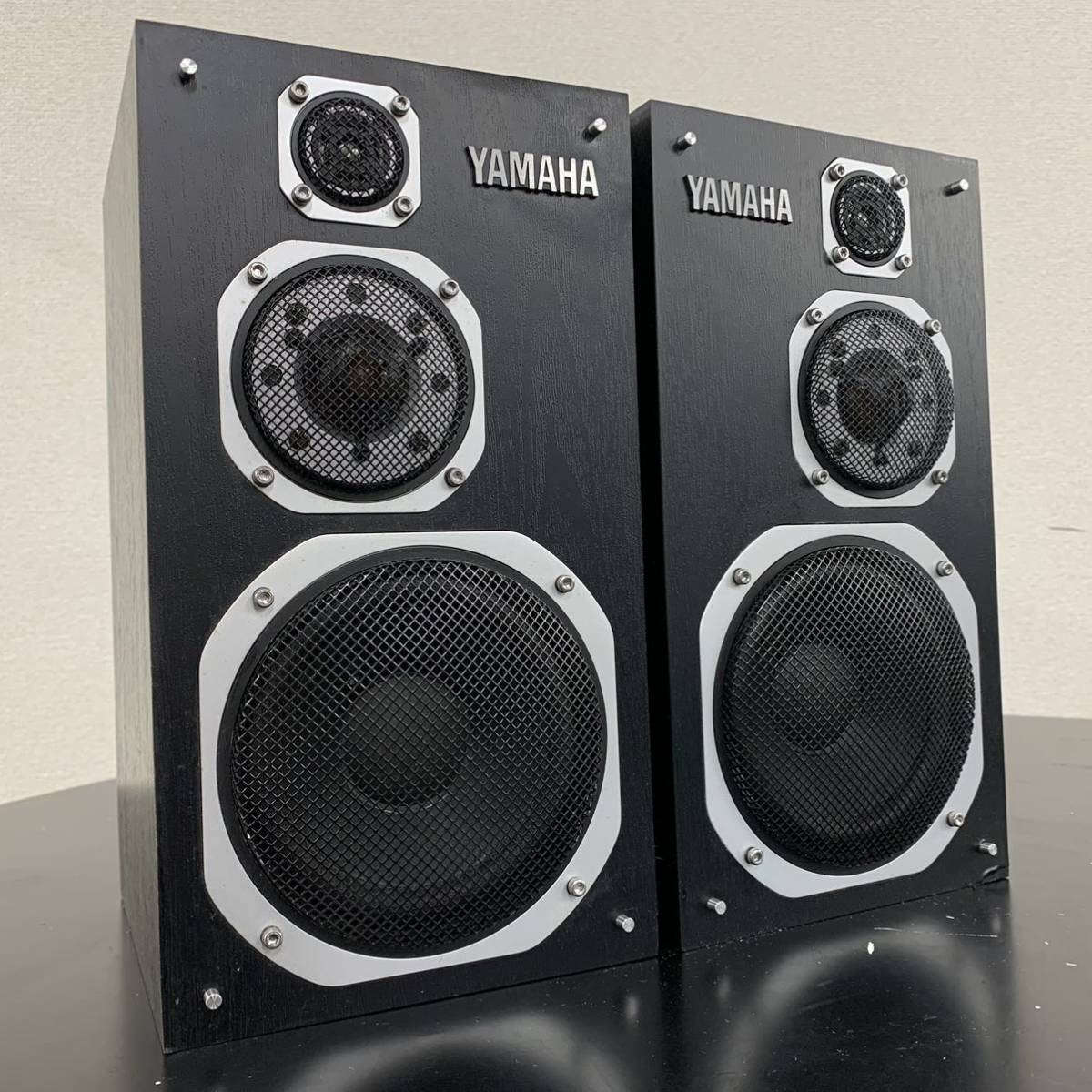 YAMAHA NS-1000MM | NS-1000M - イイ音聞いてる？ Yamaha 「見た目で