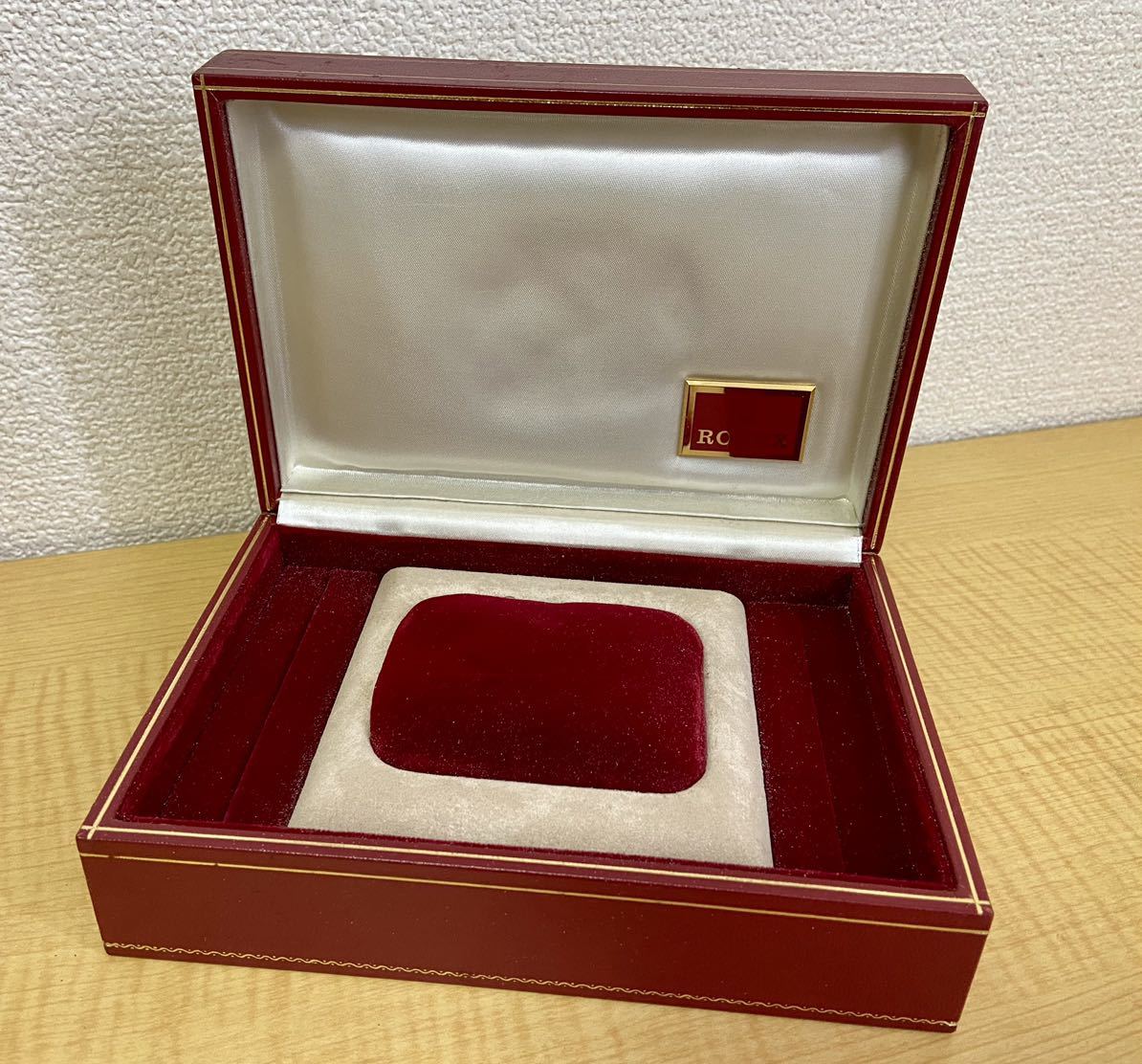 ROLEX ロレックス 箱 BOX 32.00.02 中古品（Tc082○内装劣化あり 