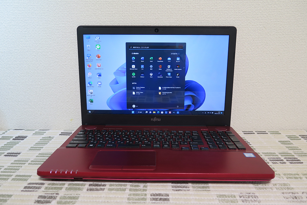 FUJITSU LIFEBOOK AH53⁄B2 Core i7-7700HQ 2.8GHz⁄8GB⁄HDD1TB⁄Blu