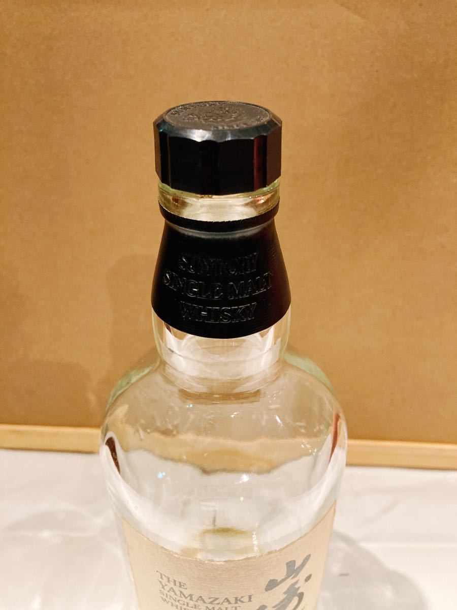 山崎25年 旧ボトル ウイスキー 空き瓶 700ml 山崎25年 旧ボトル ウイスキー 空き瓶 700ml .: サントリー