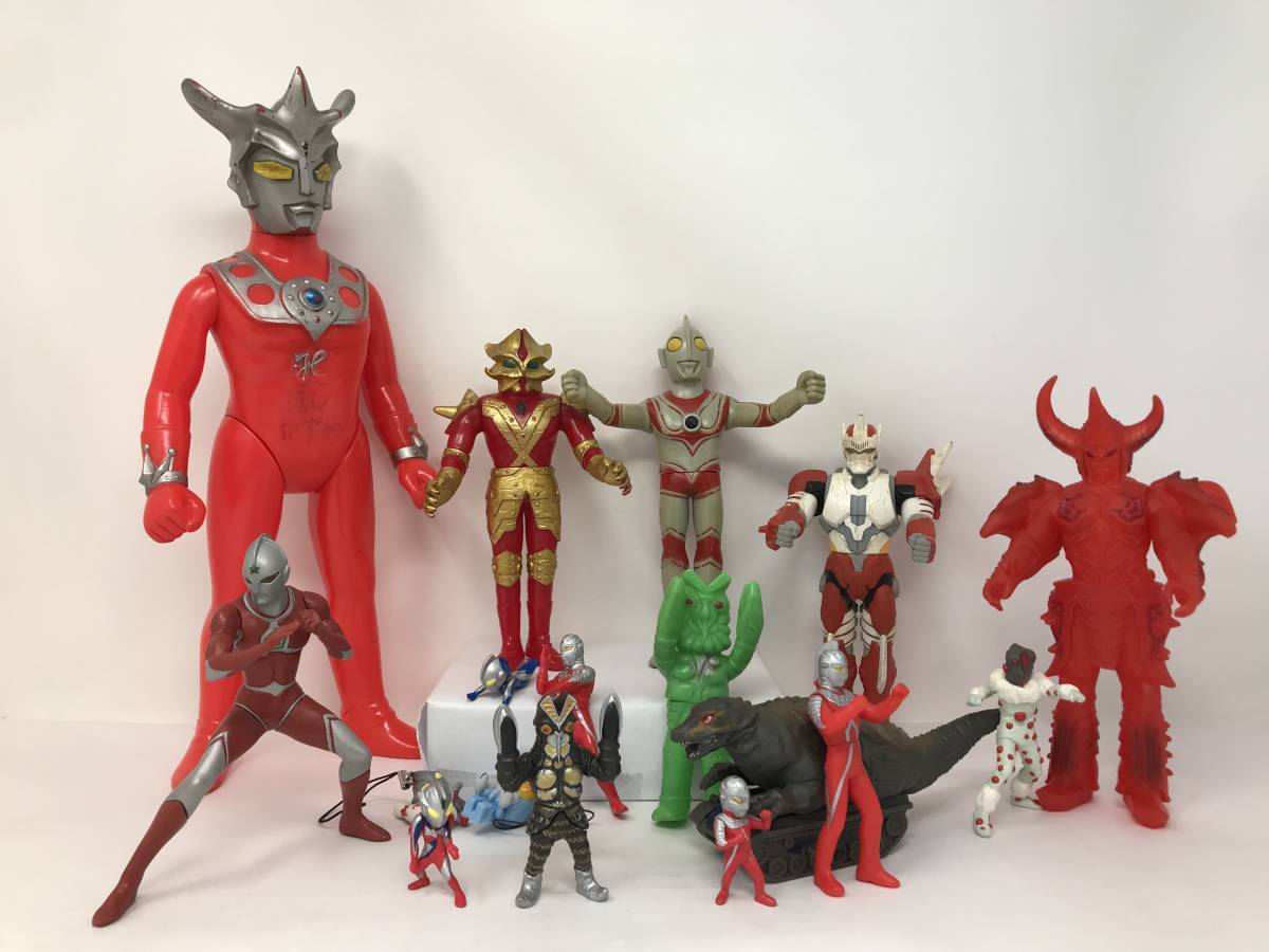 アーマードダークネスの値段と価格推移は 97件の売買情報を集計したアーマードダークネスの価格や価値の推移データを公開