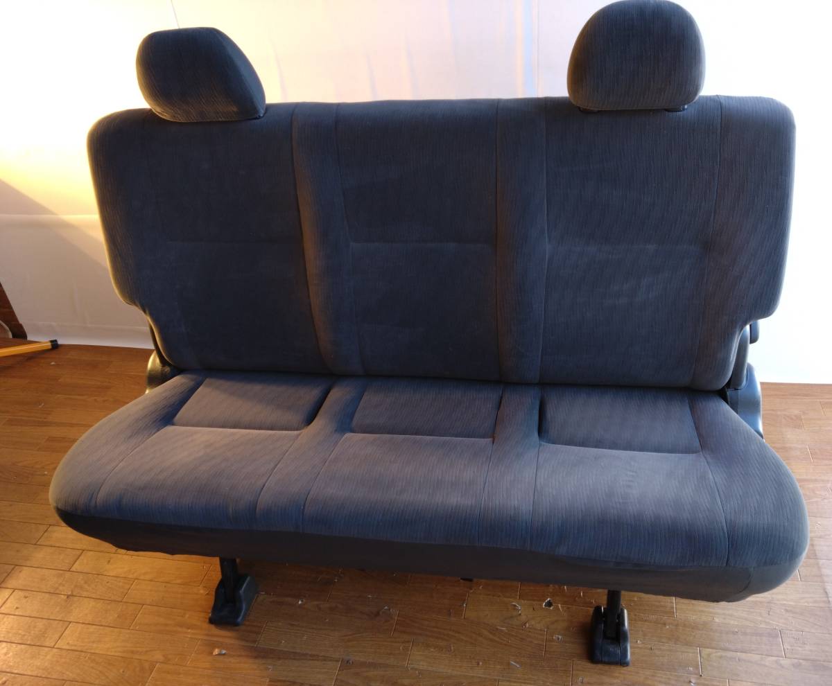 【2022122902】ハイエース　200系スーパーGL　セカンドシート