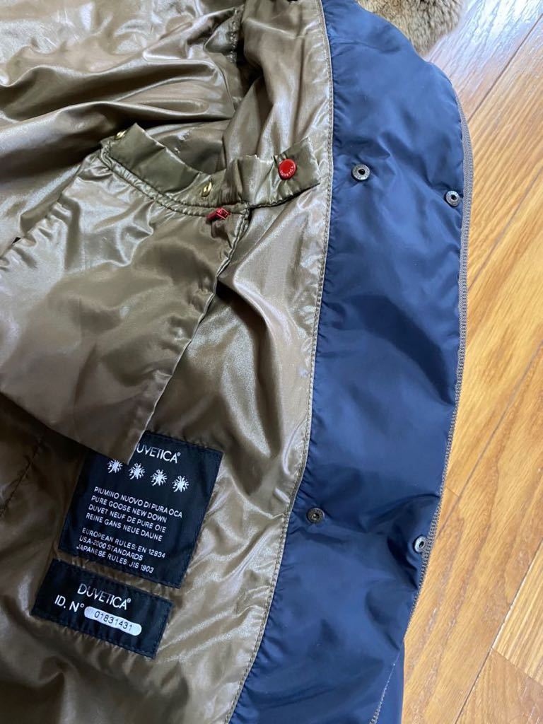デュベティカ カリス ネイビー 42 M-L デュベティカ カリス ダウン